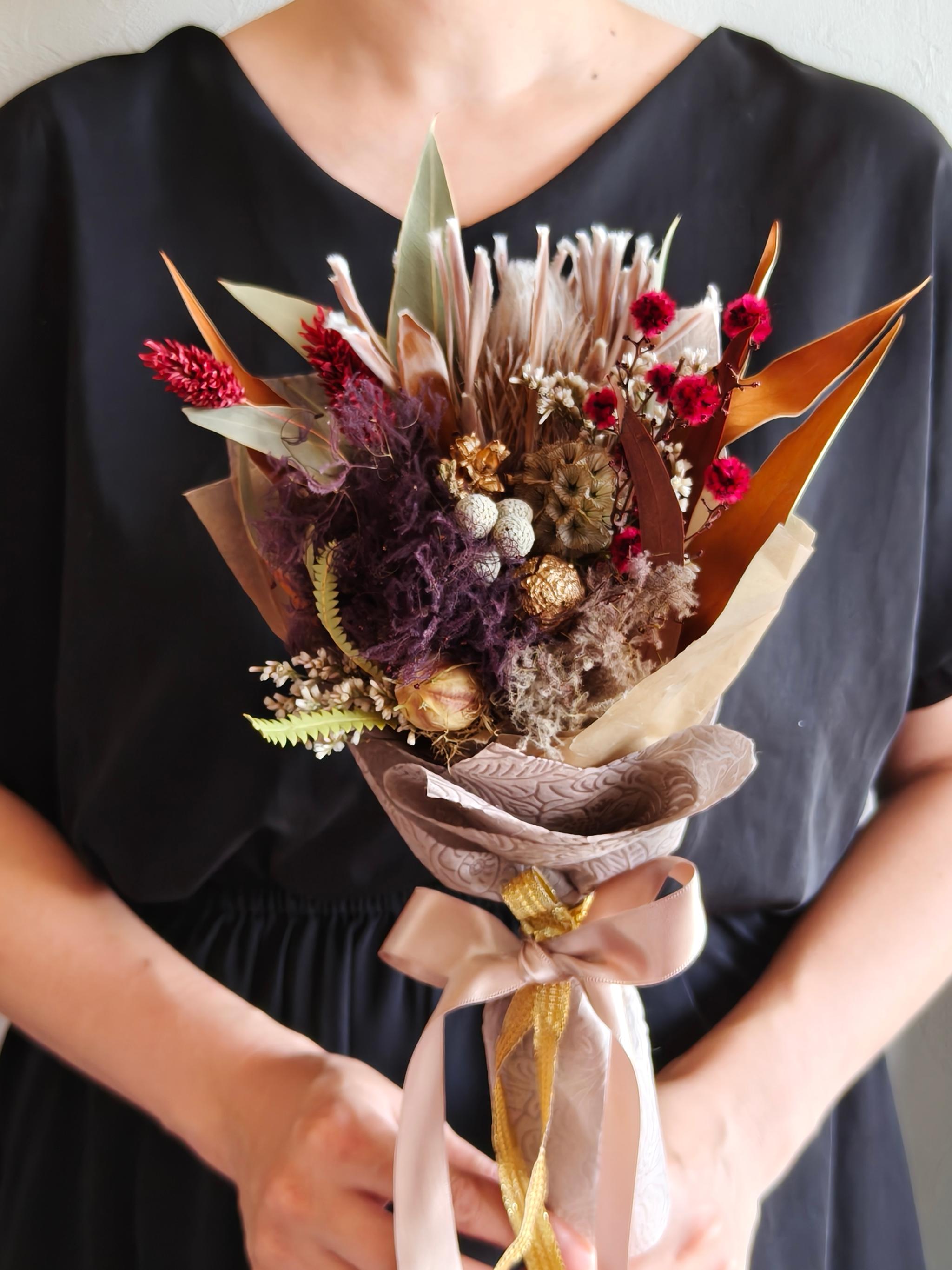 プロテアとスモークツリーのミニブーケスワッグ　壁掛けインテリア　ドライフラワー | 4枚目